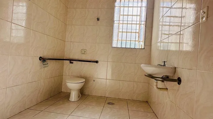 Sala comercial central
