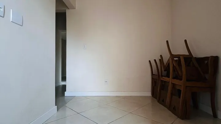 Apartamento 01 dormitório semimobiliado