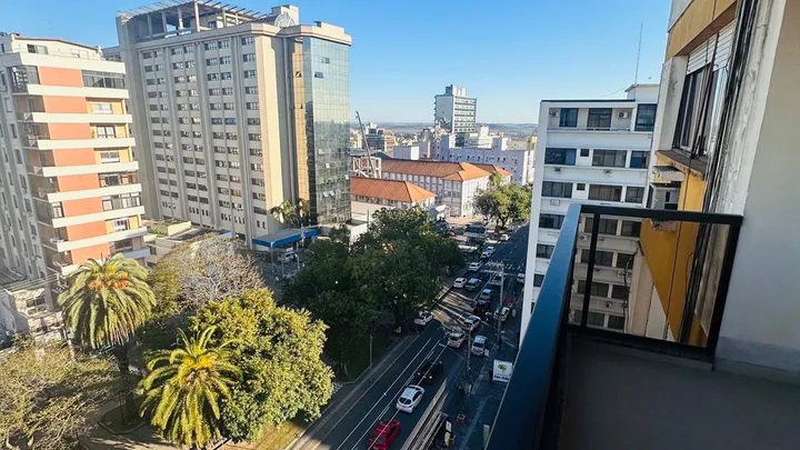 Cobertura horizontal central em ótima localização