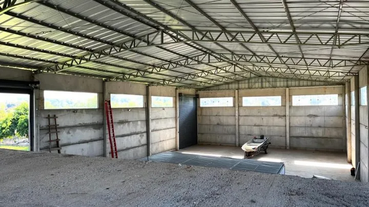 Pavilhão na BR 392