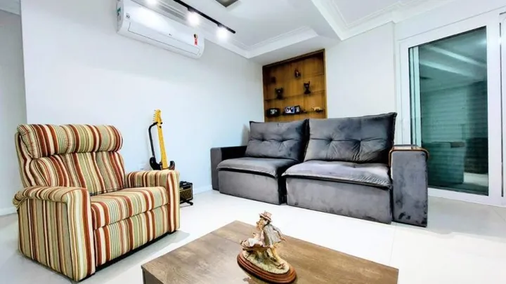 Apartamento 03 dormitórios com garagem