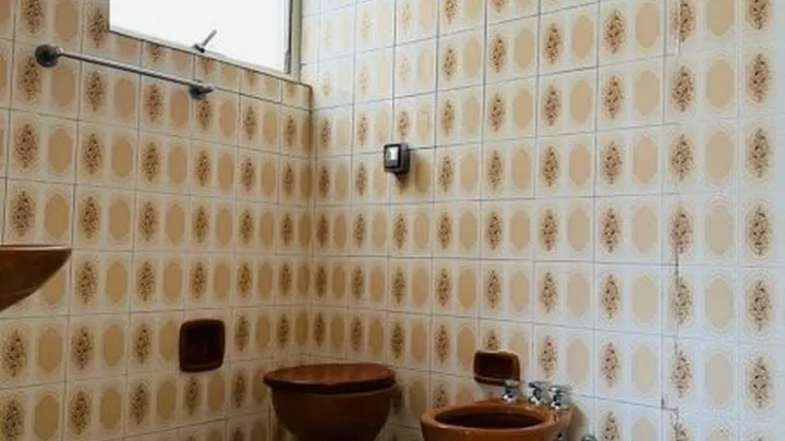 Apartamento 02 dormitórios com dependência e garagem