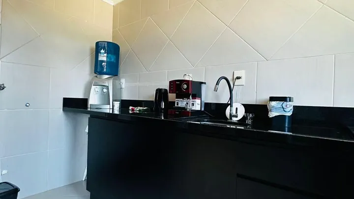 Apartamento 2 dormitórios com garagem