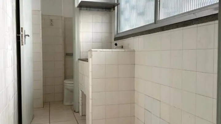 Apartamento 02 dormitórios com dependência central