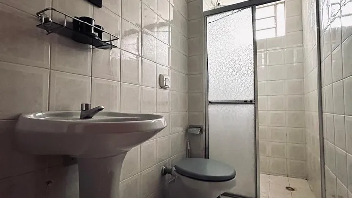 Apartamento 02 dormitórios com garagem central