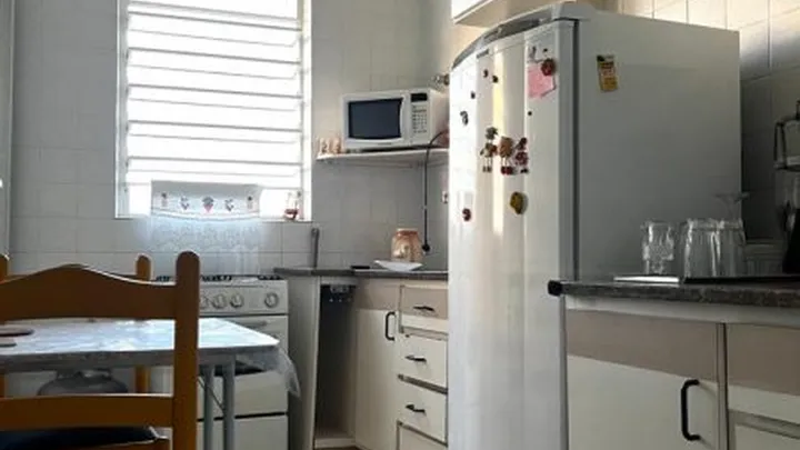 Apartamento 2 dormitórios com sacada